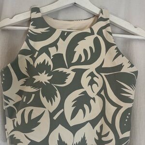 Madewell Olive and Cream Leaf Print Athletic Tank Top